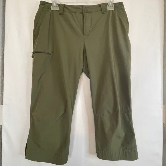 Gander Mtn. Green Outdoor Crop Pants - Picture 2 of 13